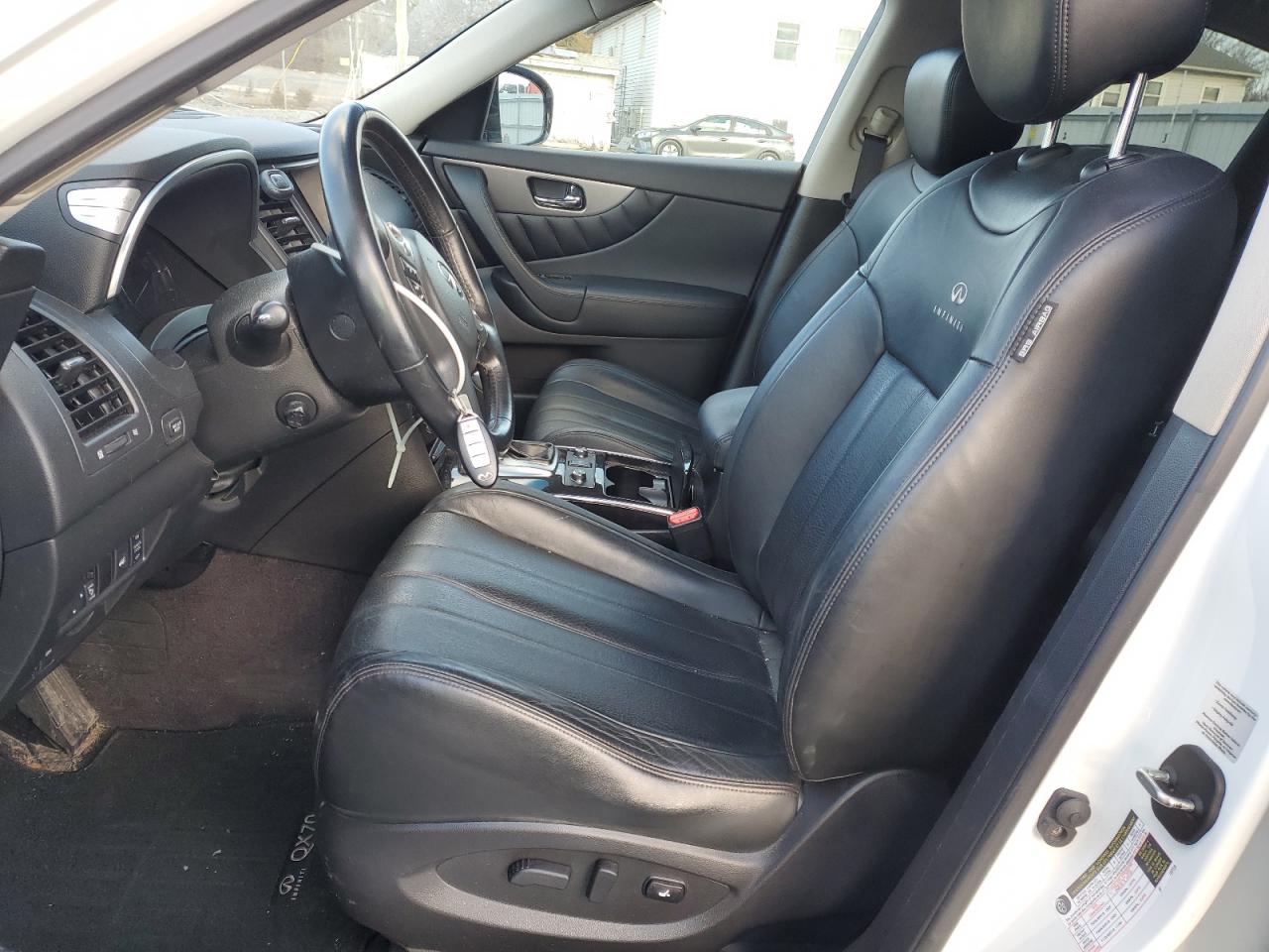 2014 Infiniti QX70 - Image 7