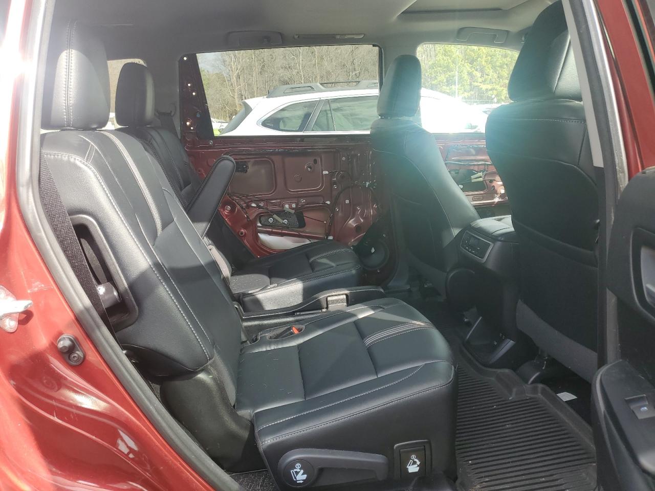 2018 Toyota Highlander - Image 11