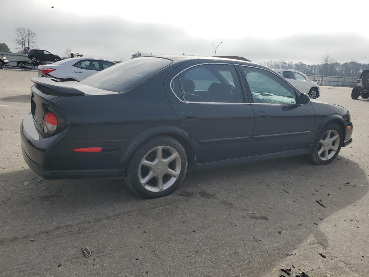 2001 Nissan Maxima - Image 3
