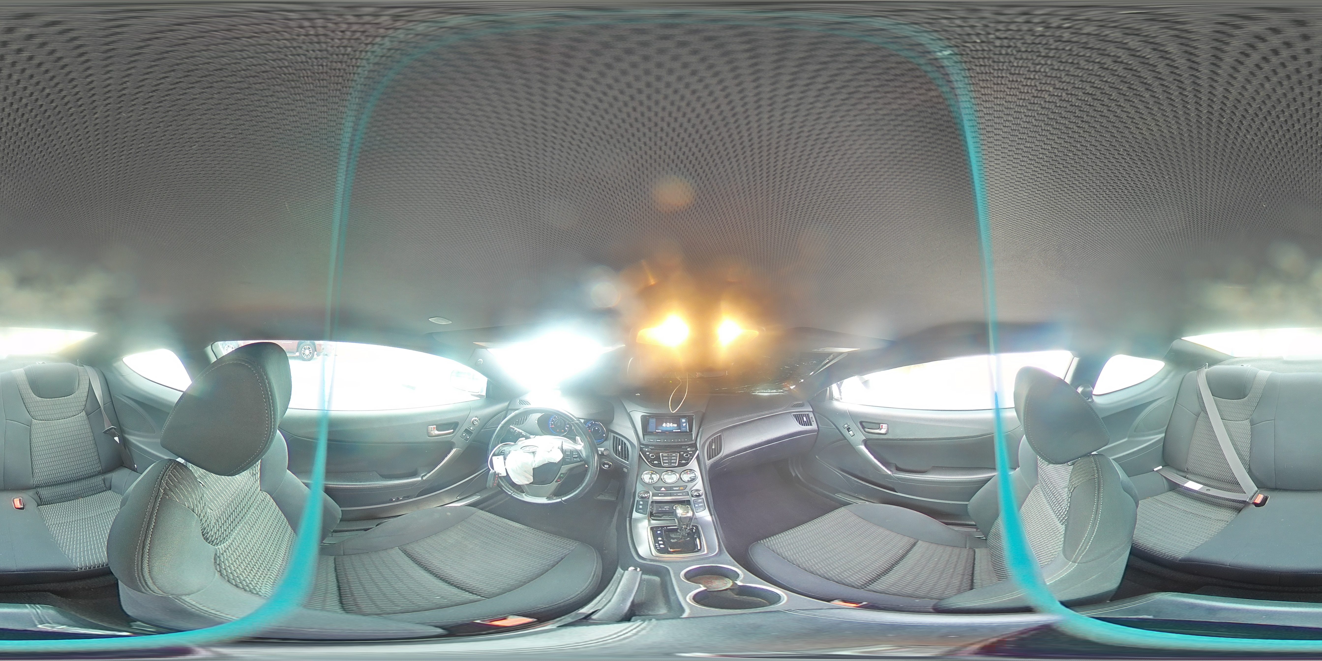 2016 Hyundai Genesis - Image 12