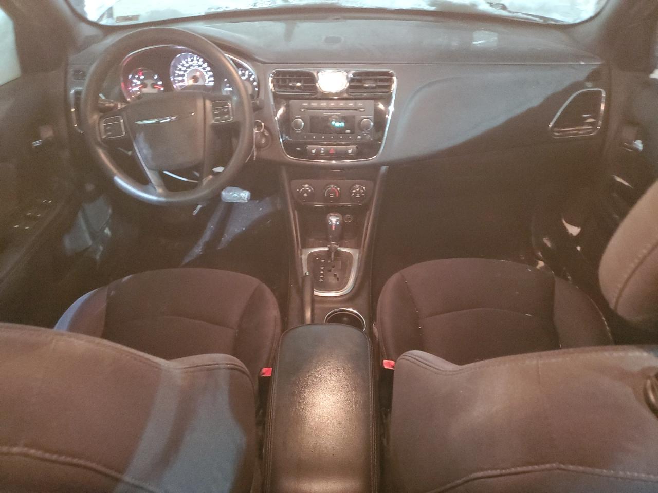 2012 Chrysler 200 - Image 8