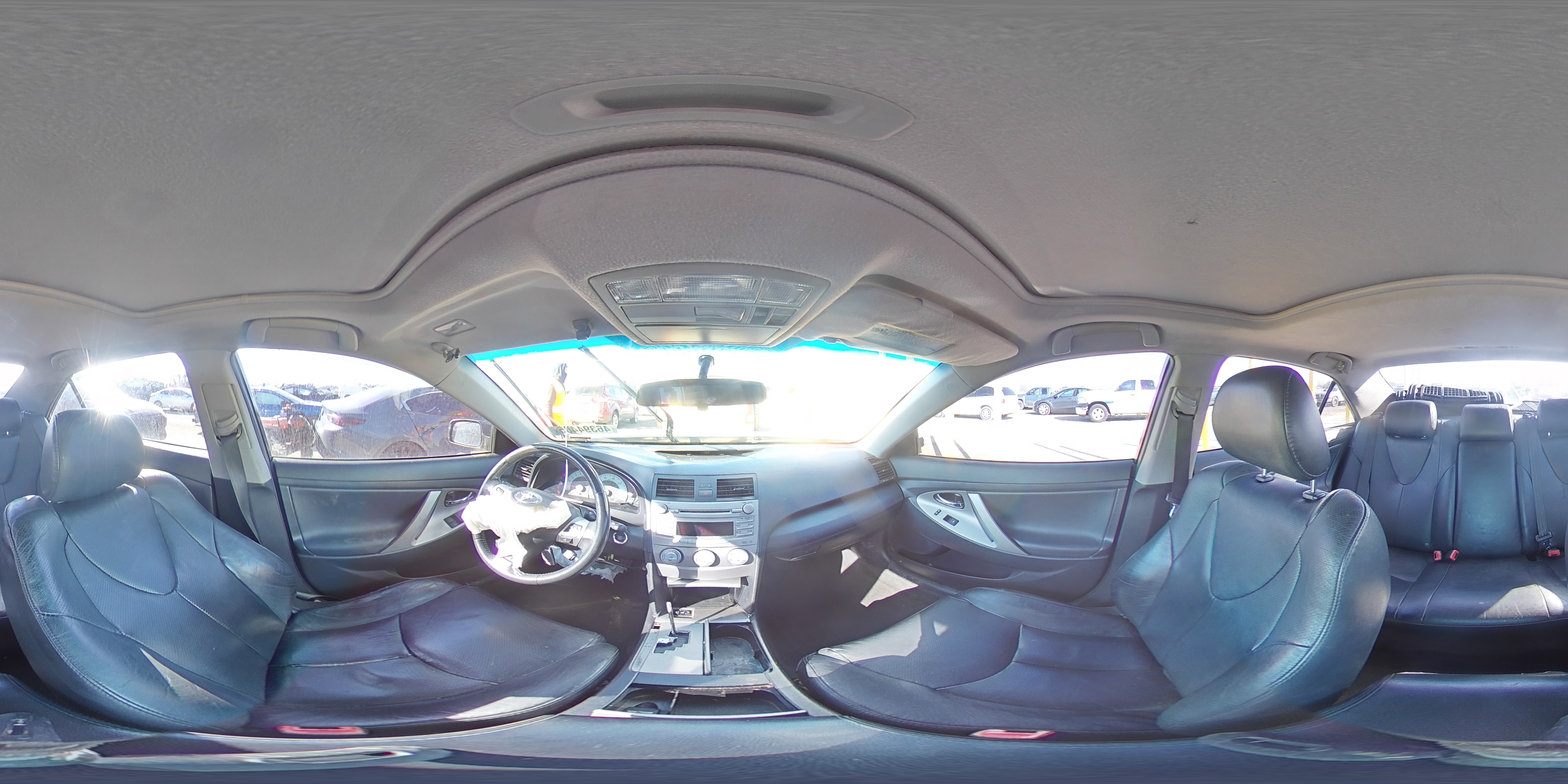 2010 Toyota Camry - Image 12
