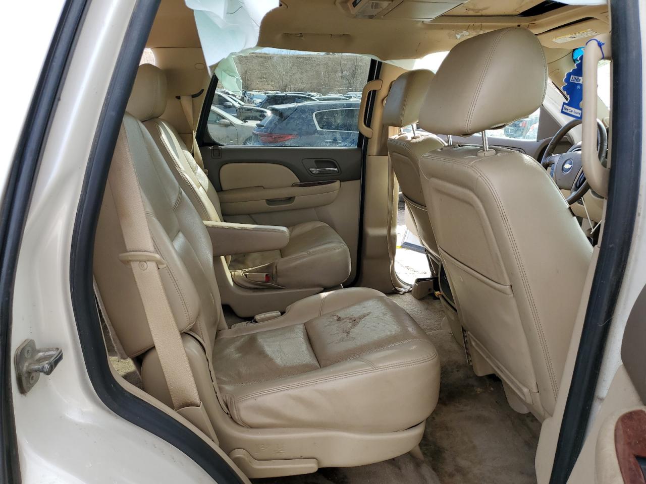2012 Chevrolet Tahoe - Image 11