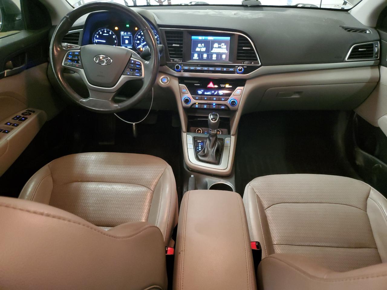 2018 Hyundai Elantra - Image 8