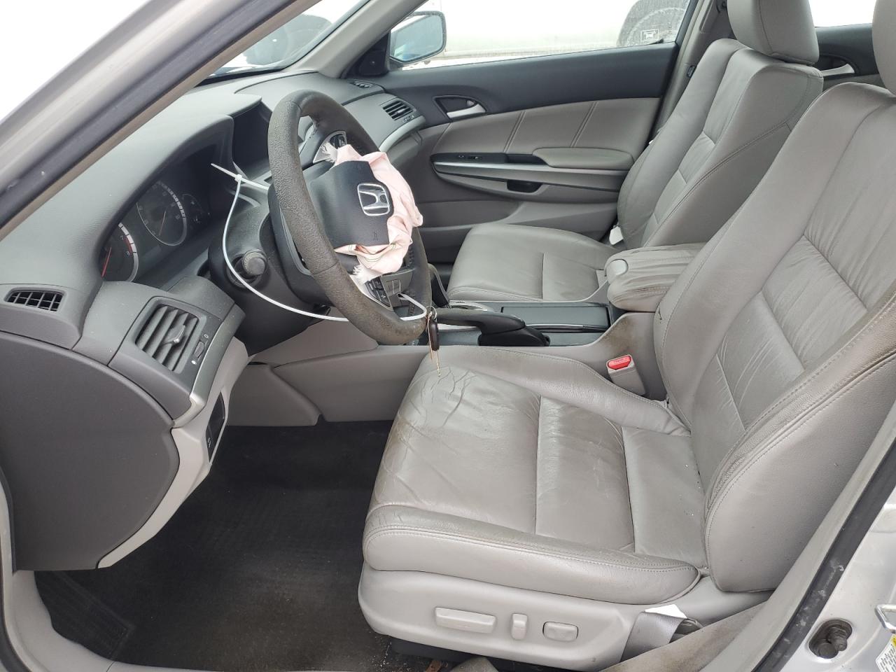2009 Honda Accord - Image 7