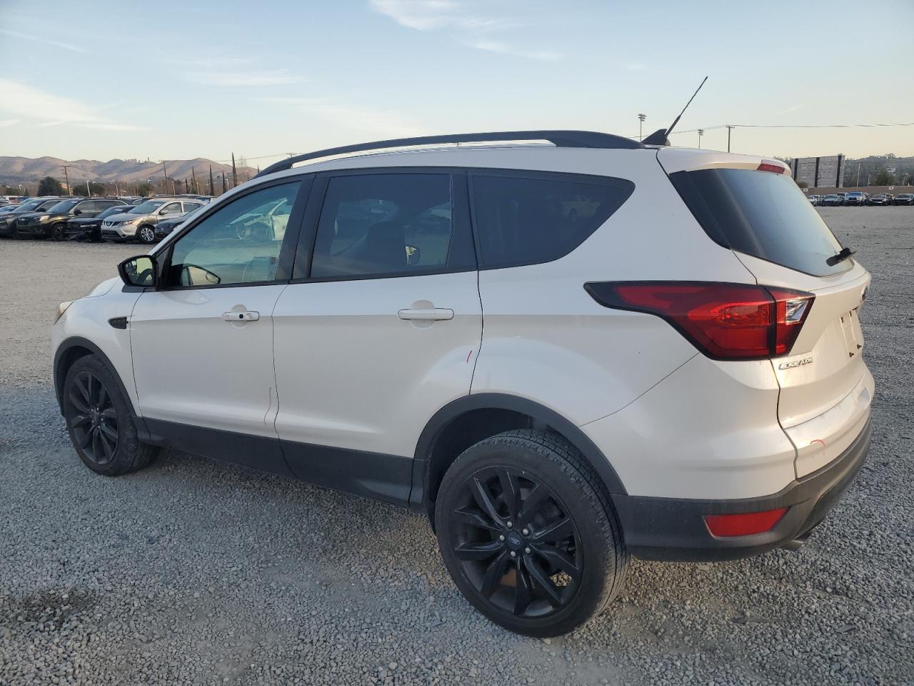 1FMCU0GD7KUB08472 FORD ESCAPE 2019