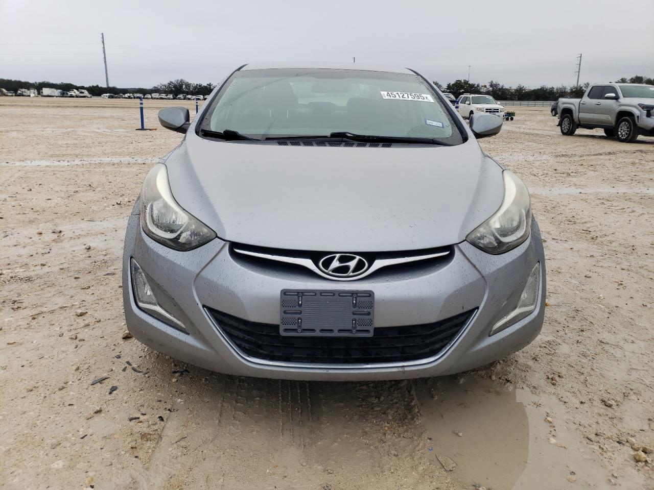2015 Hyundai Elantra - Image 5