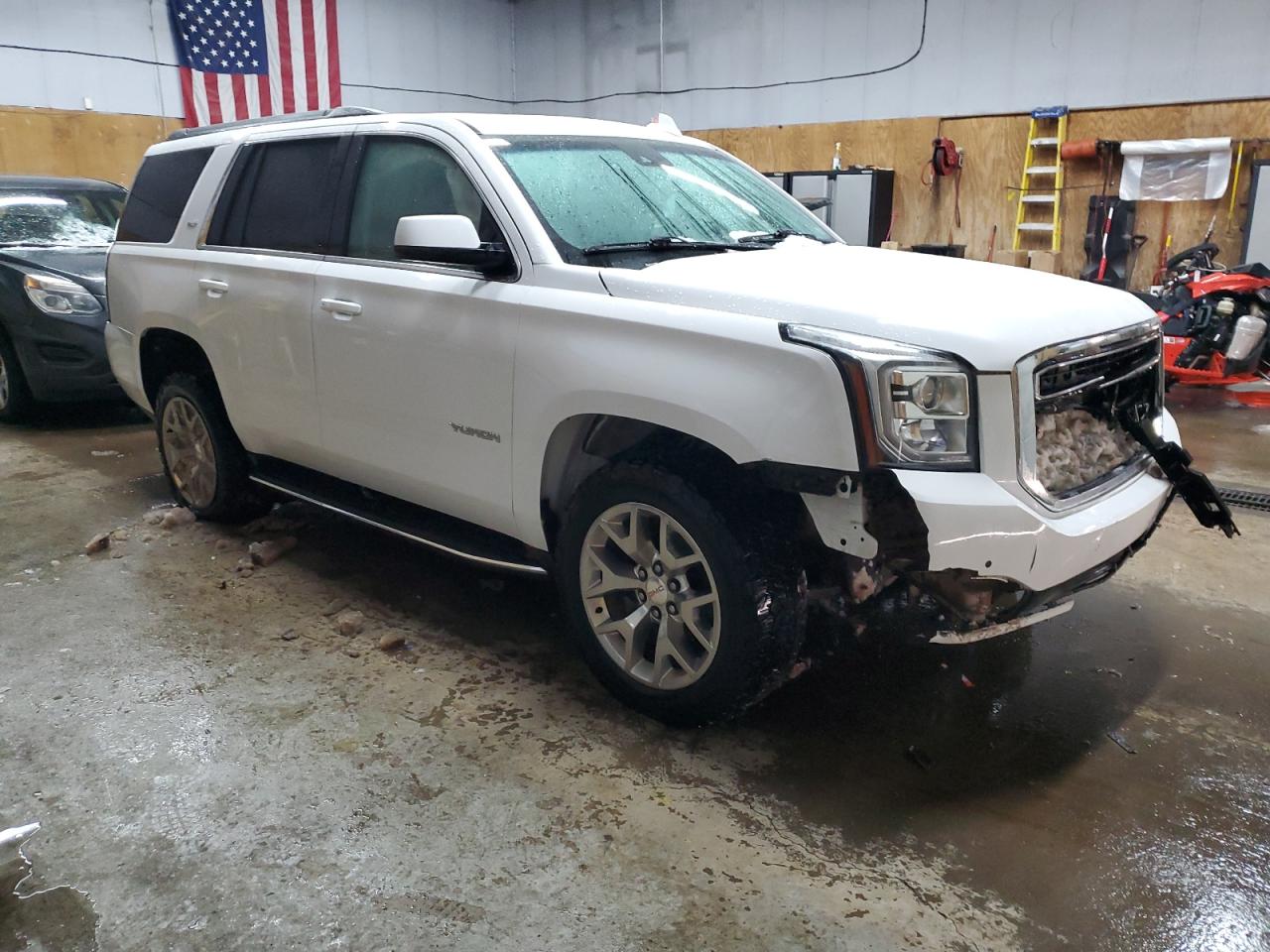 2020 GMC Yukon - Image 4