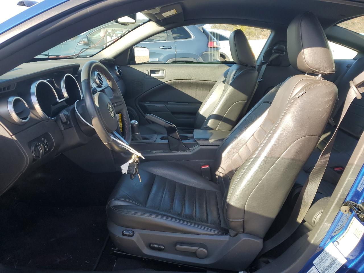 2009 Ford Mustang - Image 7