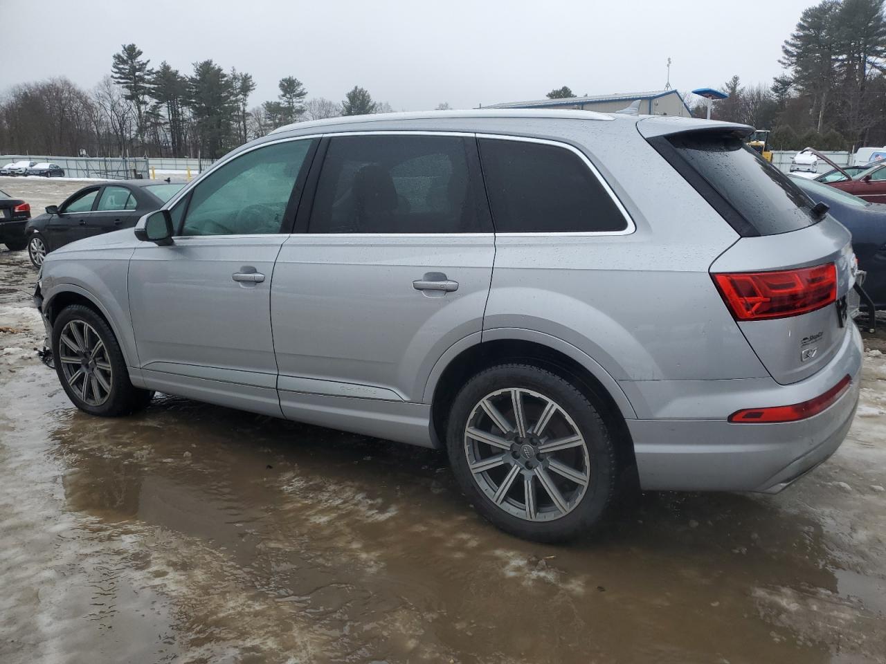 2018 Audi Q7 - Image 2