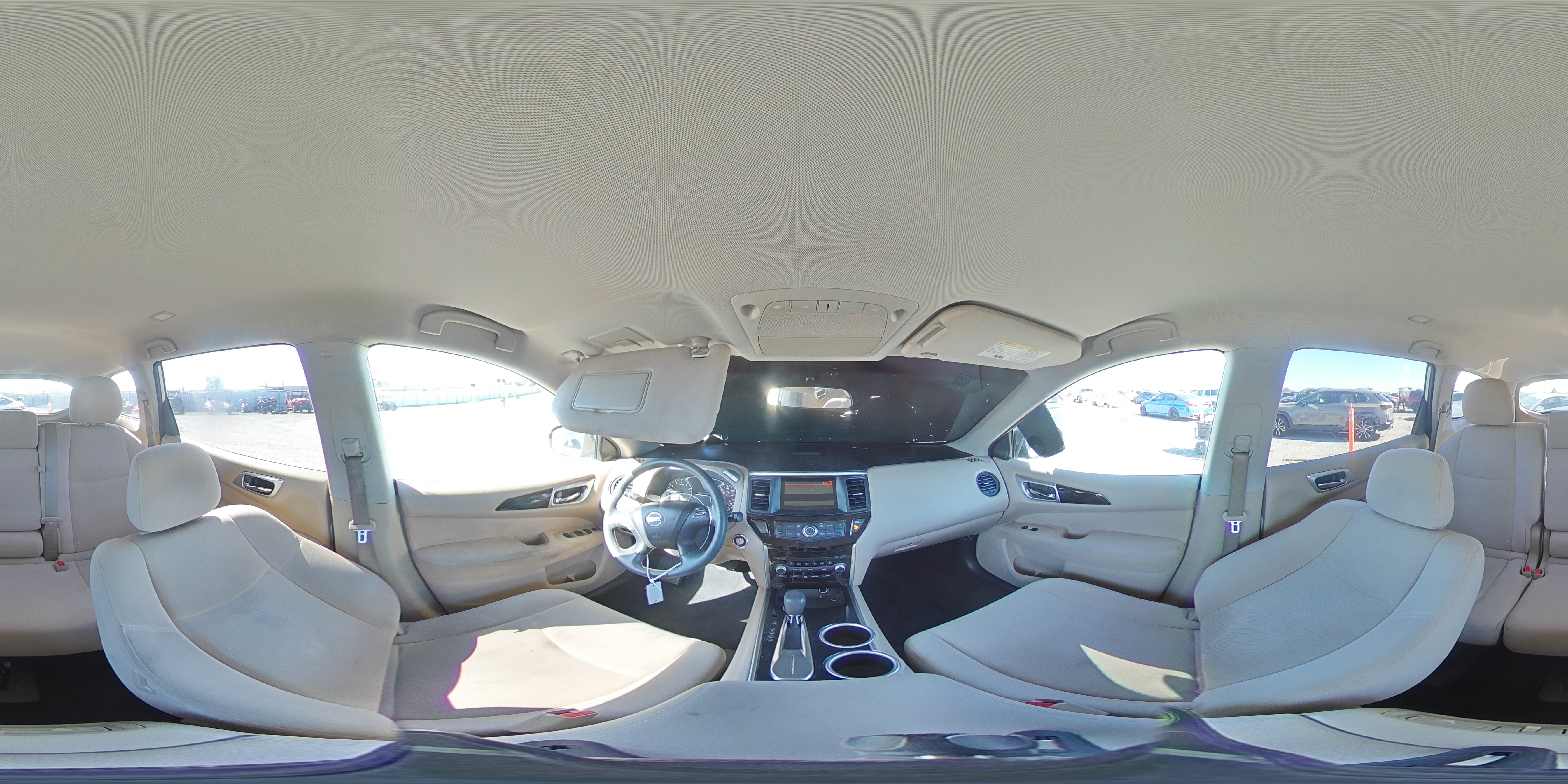 2016 Nissan Pathfinder - Image 13