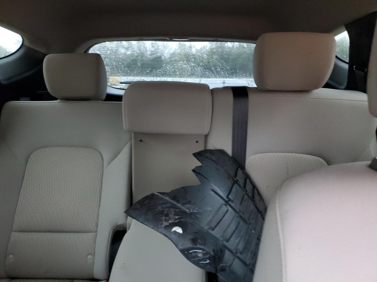 2013 Hyundai Santa Fe - Image 10