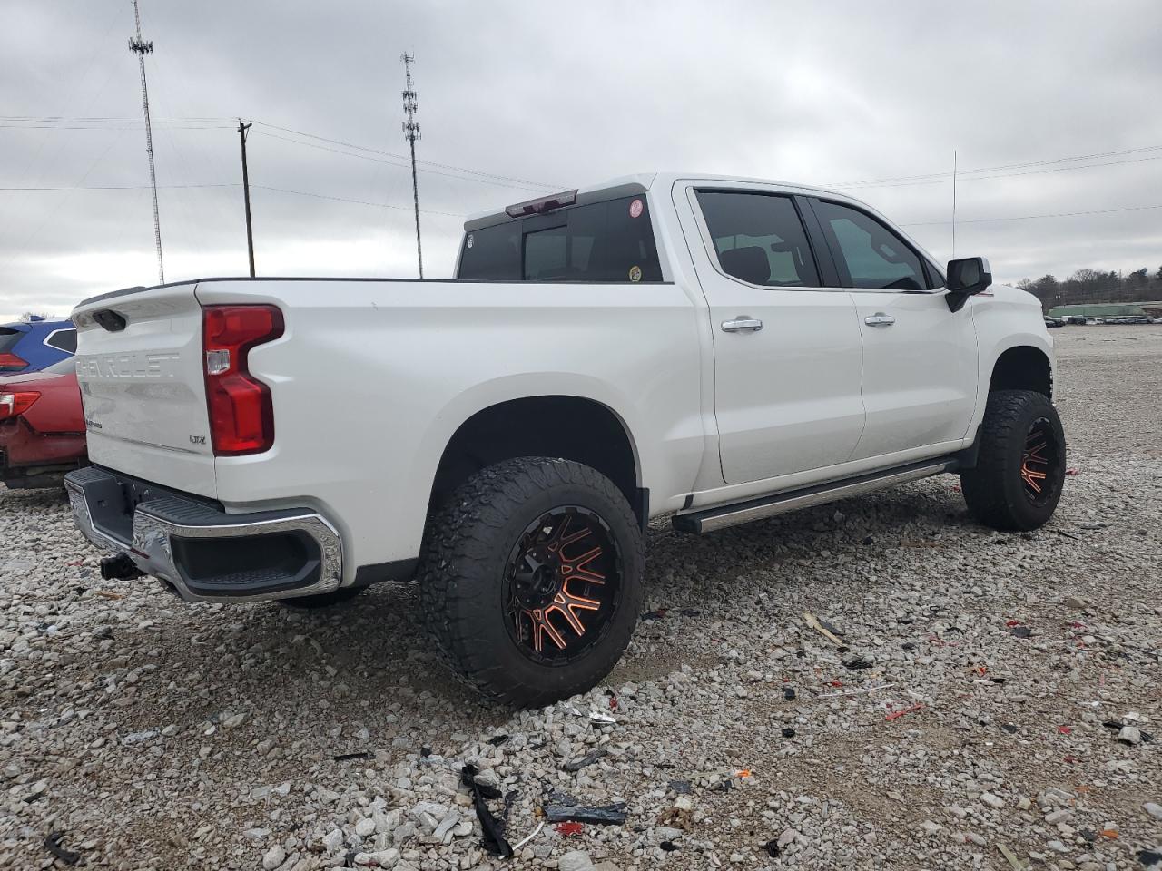 2020 Chevrolet Silverado - Image 3
