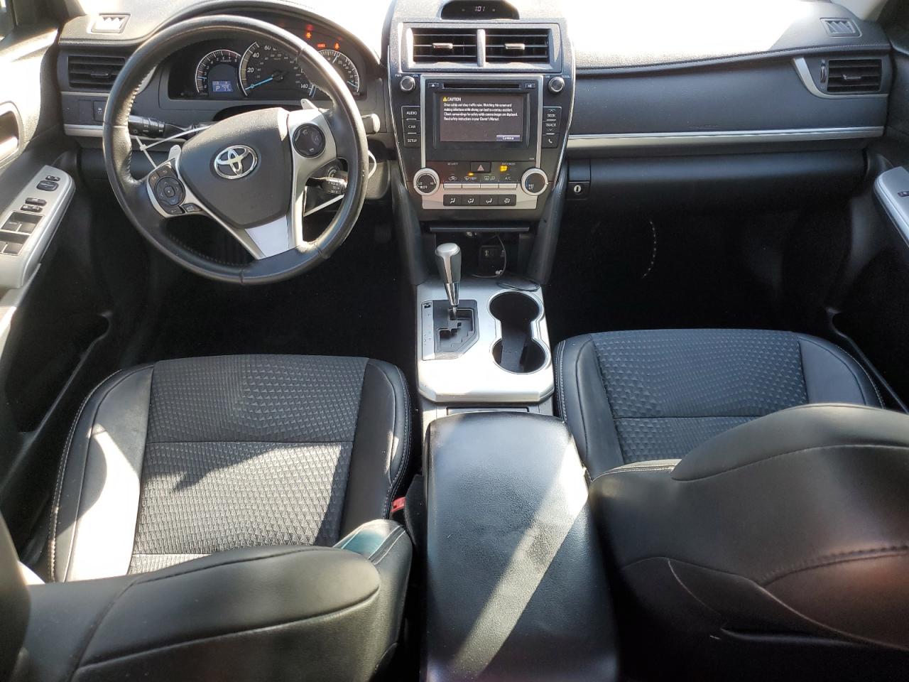 2014 Toyota Camry - Image 8