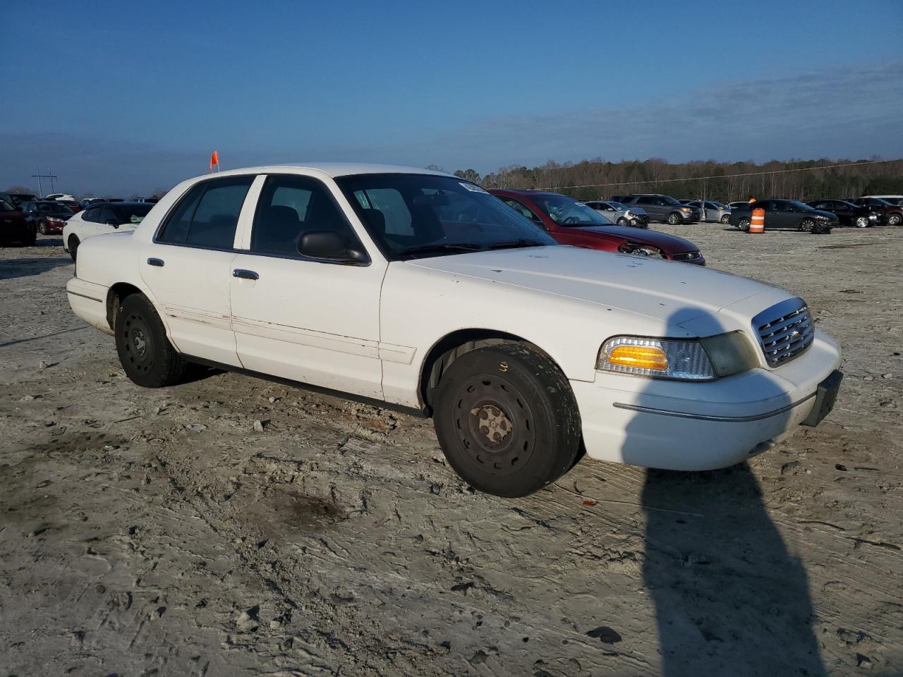 2004 Ford Crown Victoria - Image 4