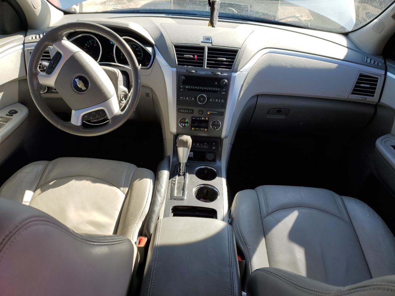 2011 Chevrolet Traverse - Image 8