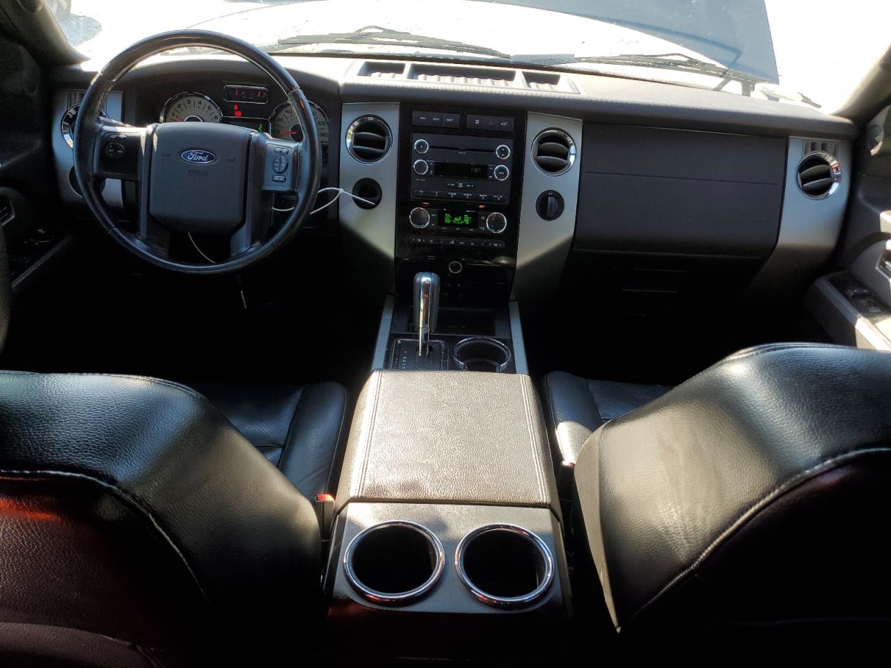 2013 Ford Expedition - Image 8