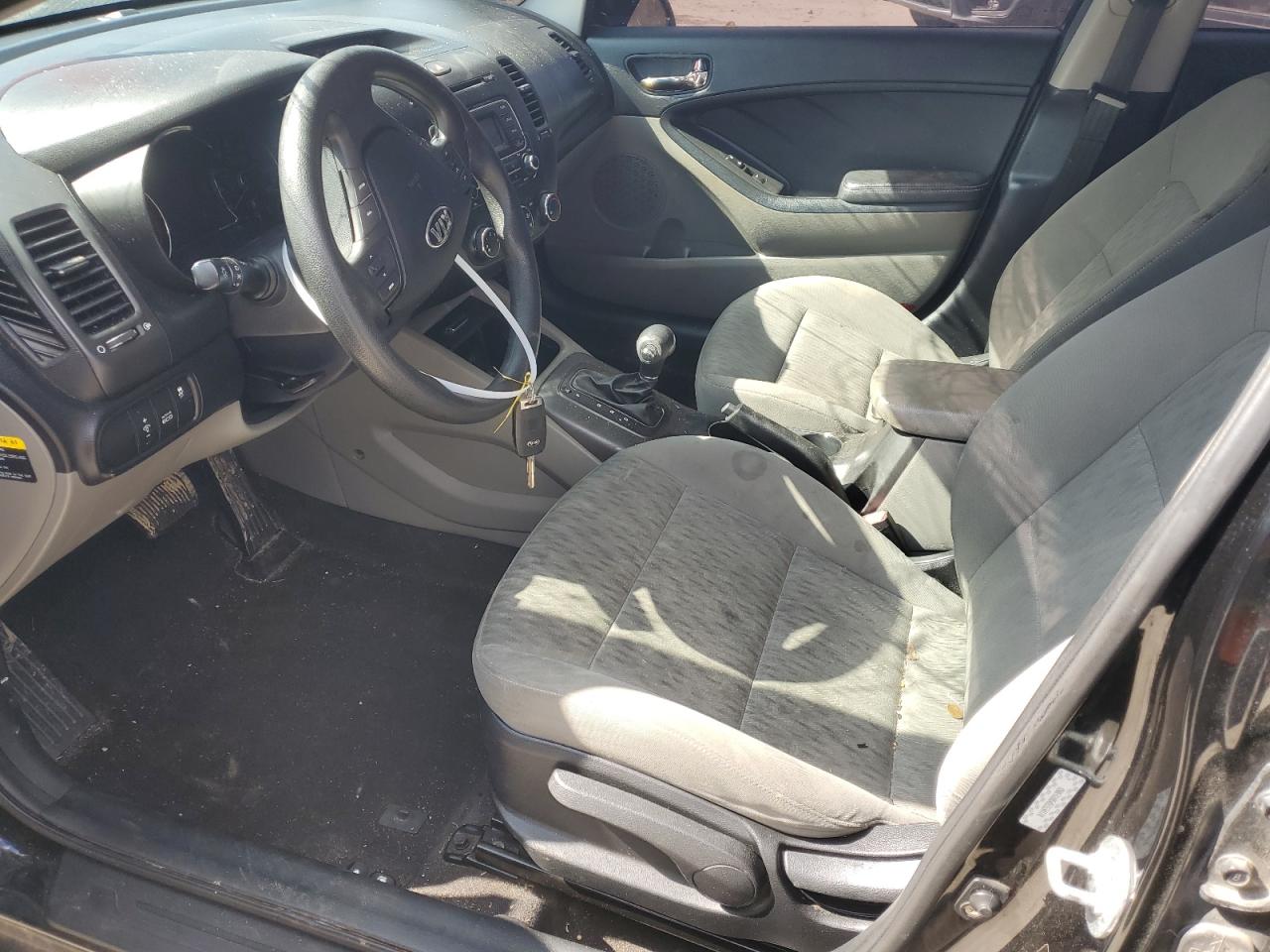 2016 Kia Forte - Image 7