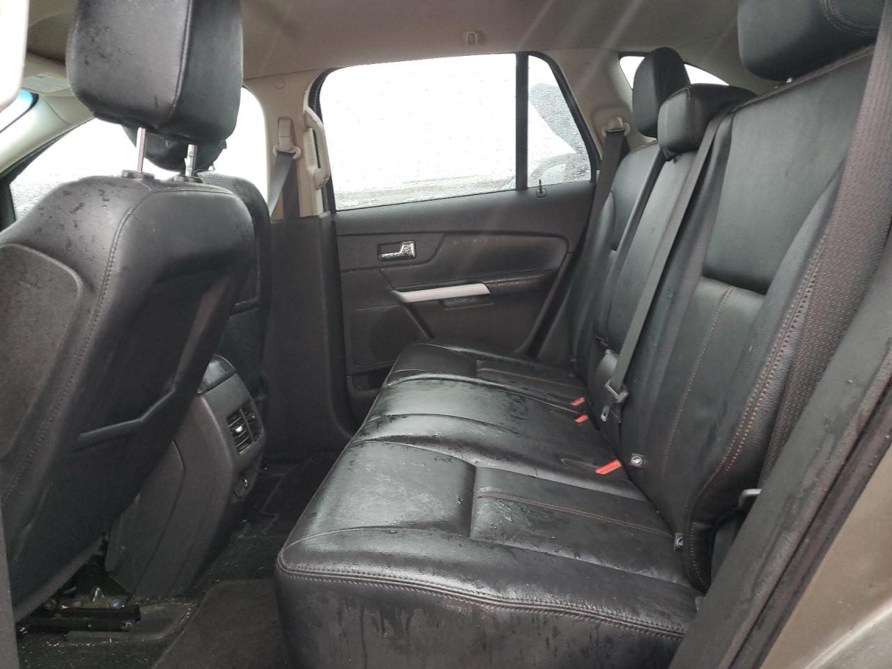 2014 Ford Edge - Image 11