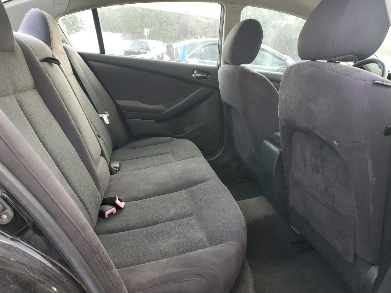 2011 Nissan Altima - Image 10