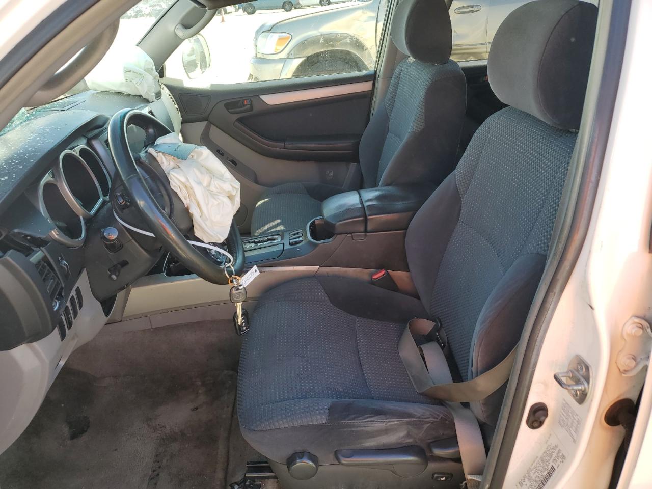 2003 Toyota 4Runner - Image 7