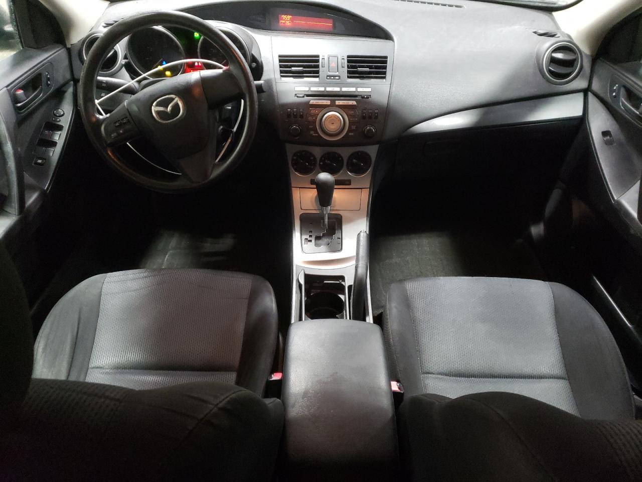 2011 Mazda 3 - Image 8