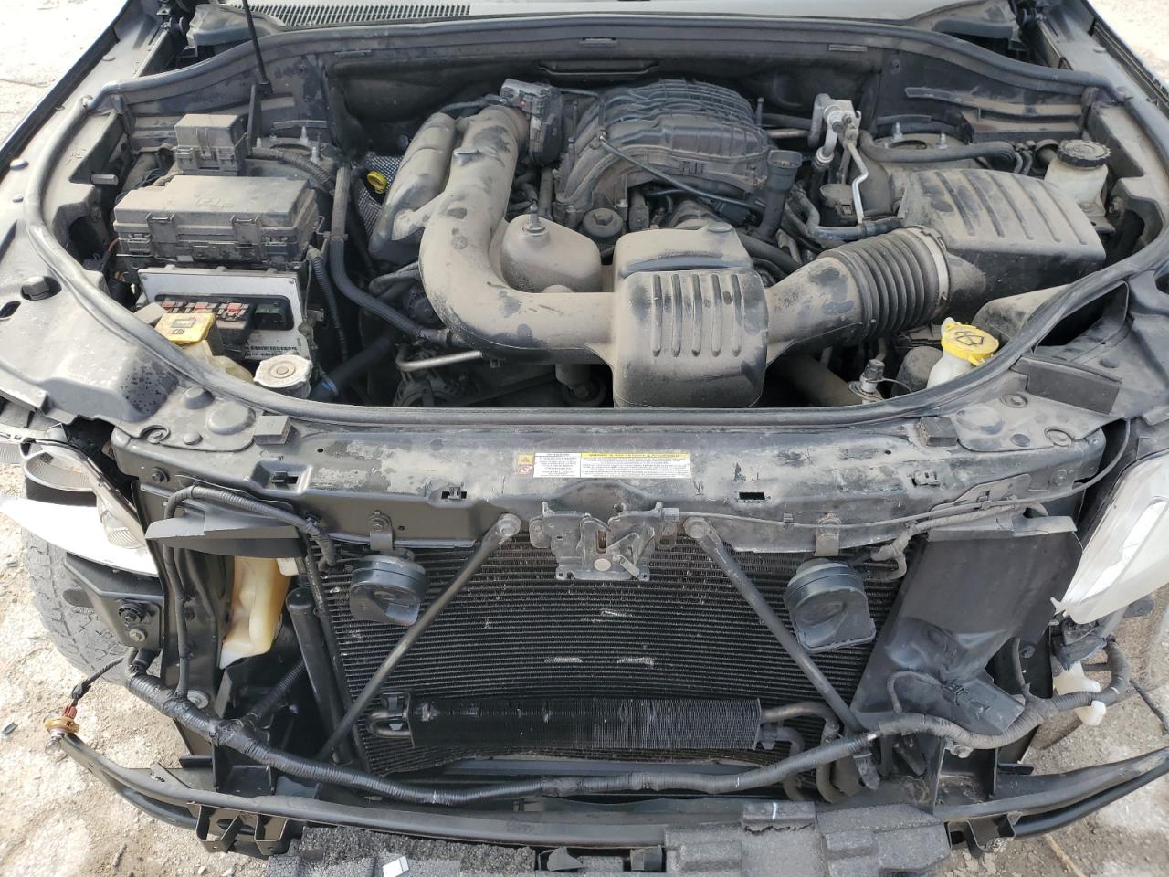 2012 Jeep Grand Cherokee - Image 14