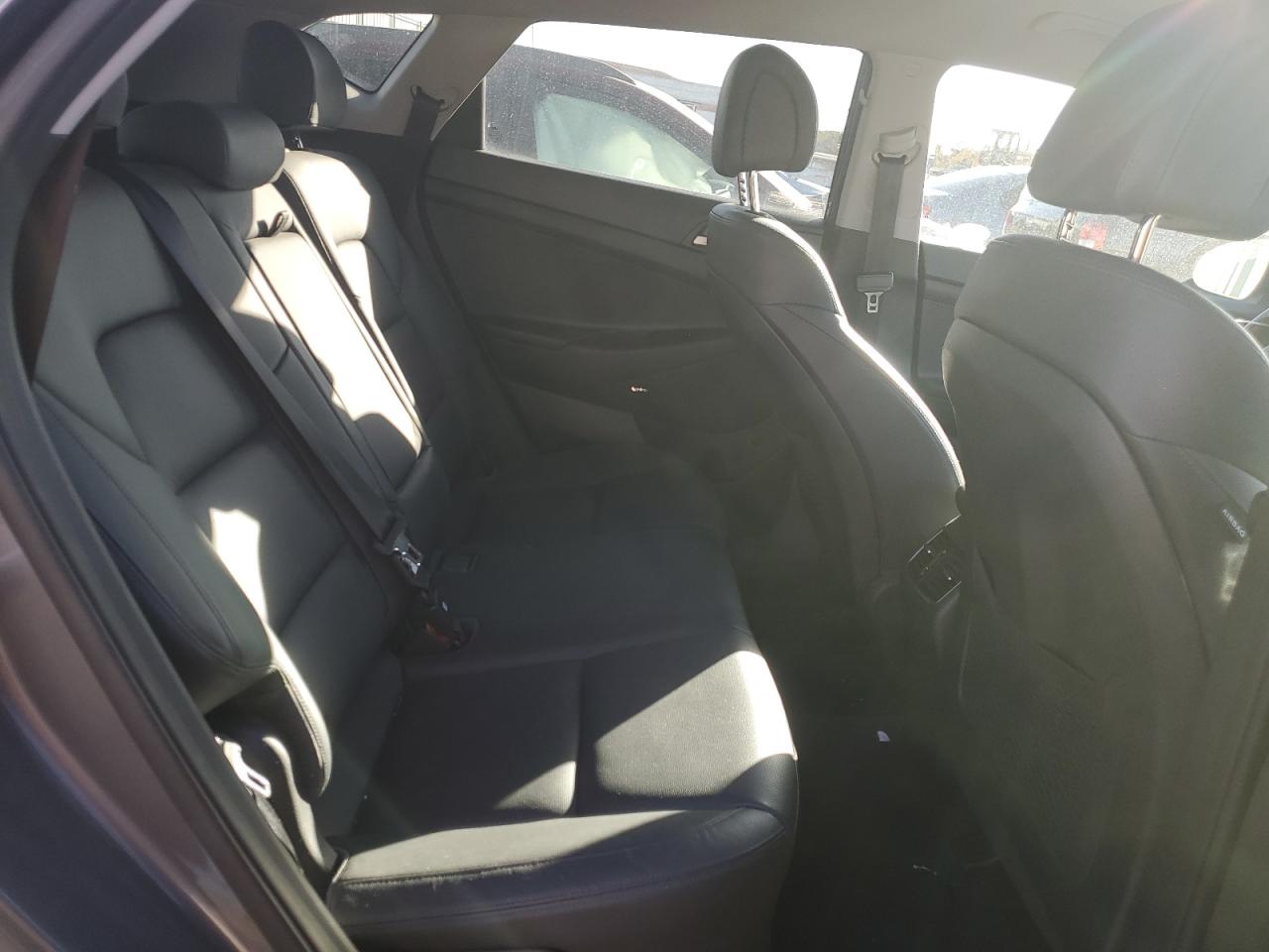 2017 Hyundai Tucson - Image 11