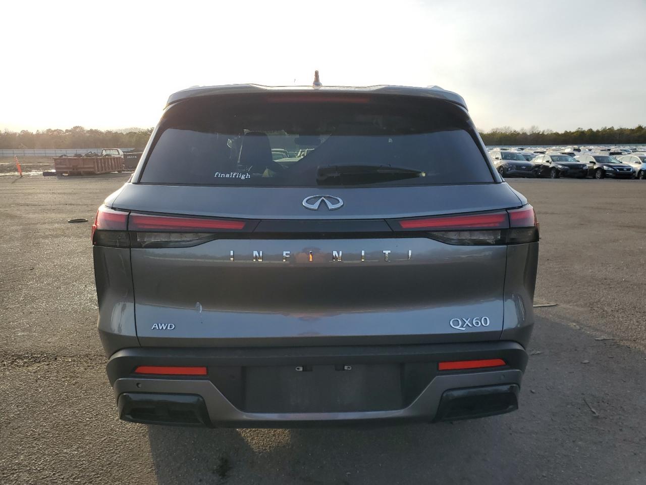 2024 Infiniti QX60 - Image 6