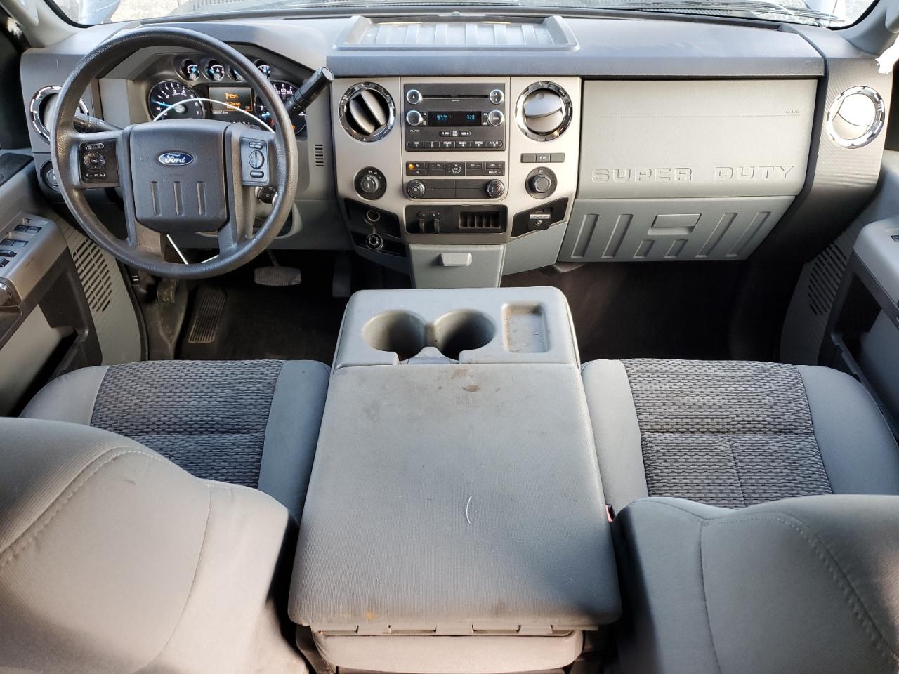2015 Ford F350 - Image 8