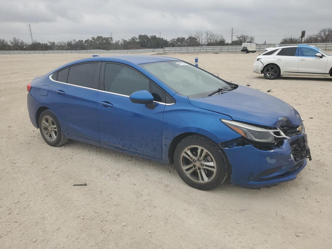 1G1BE5SM2H7266493 CHEVROLET CRUZE 2017