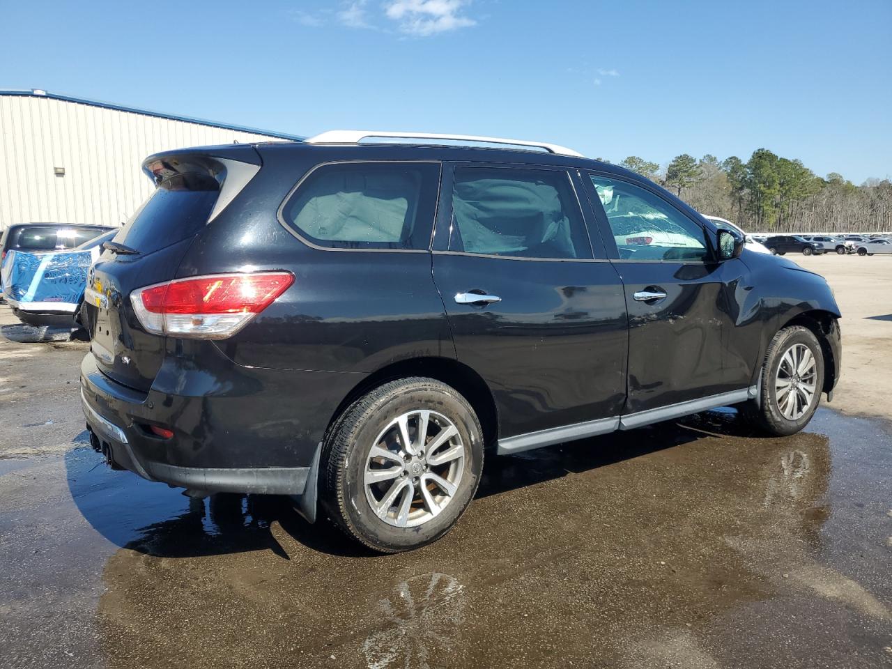 2013 Nissan Pathfinder - Image 3