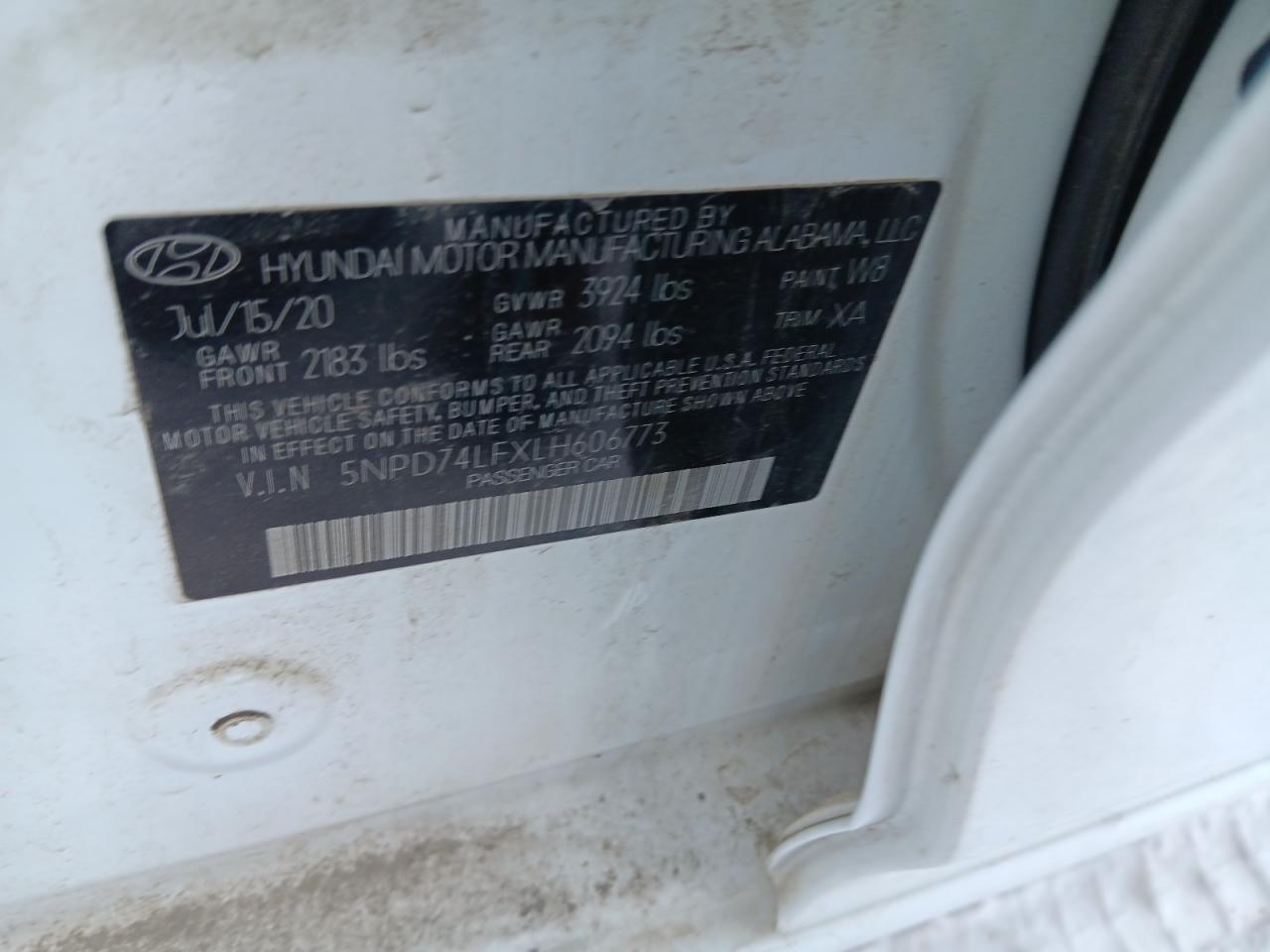 2020 Hyundai Elantra - Image 12