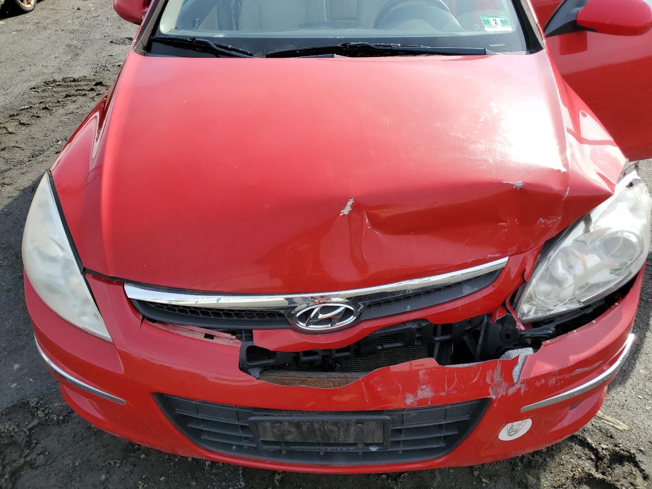 2012 Hyundai Elantra - Image 11