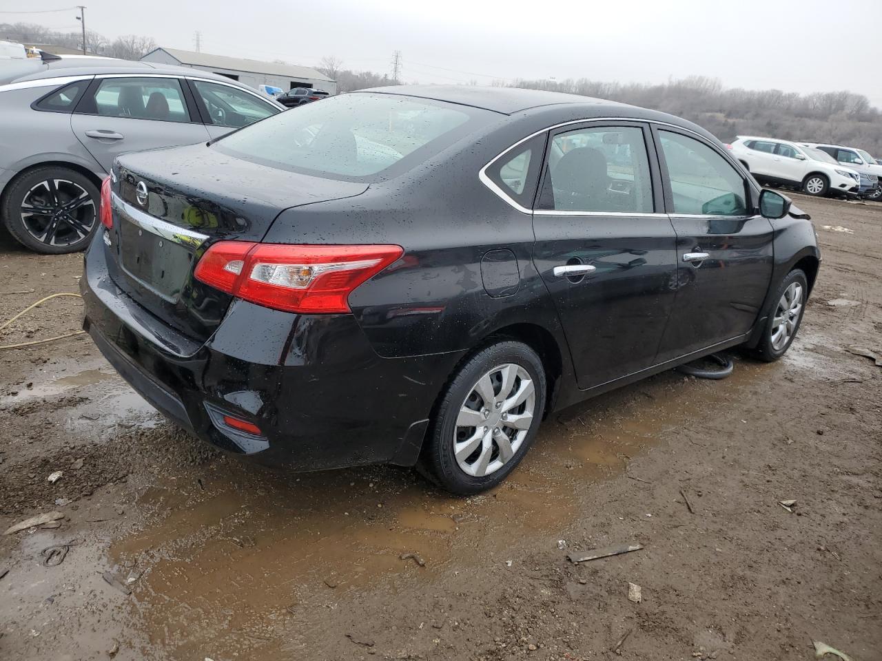 2016 Nissan Sentra - Image 3