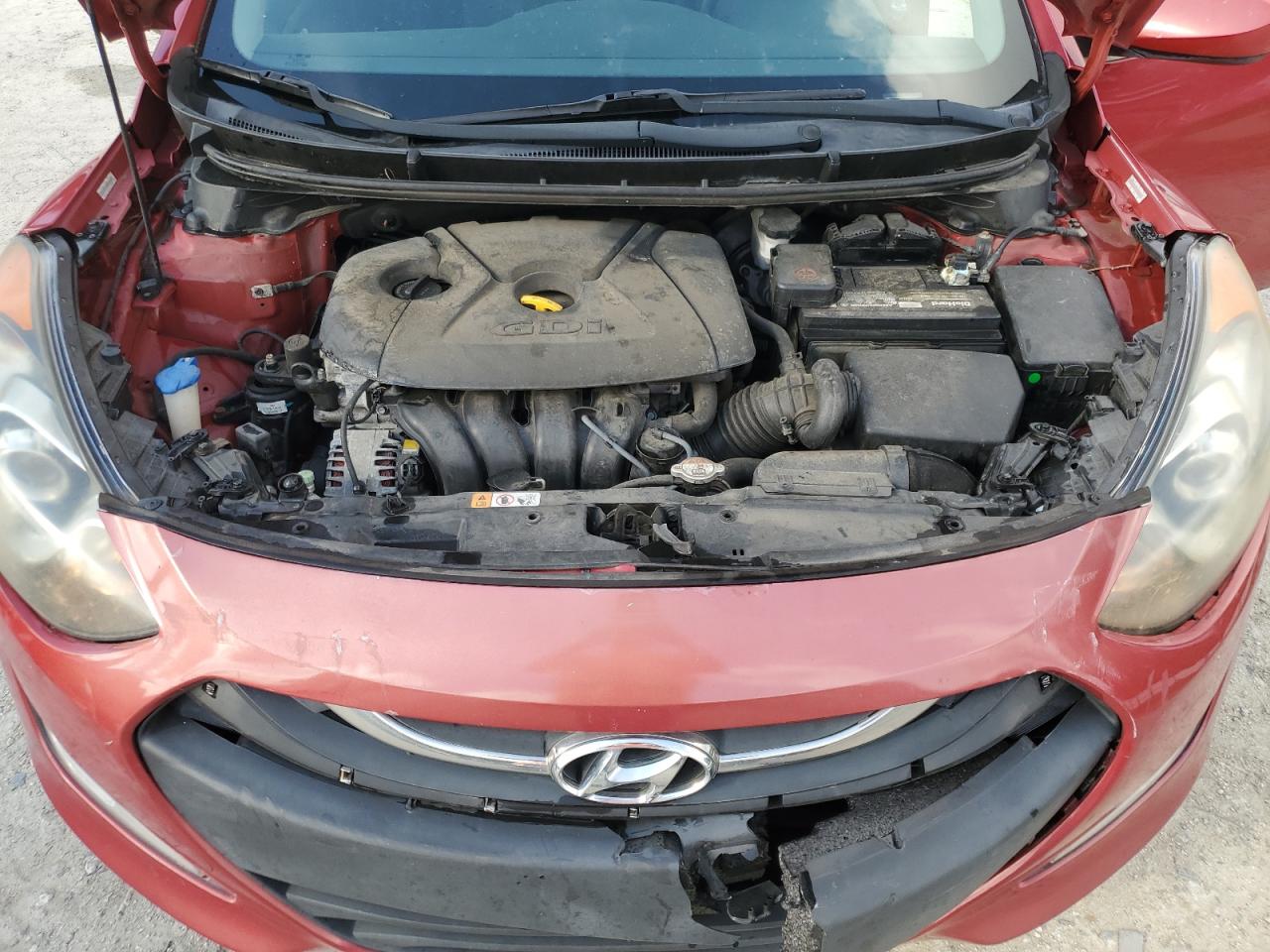 2015 Hyundai Elantra - Image 11