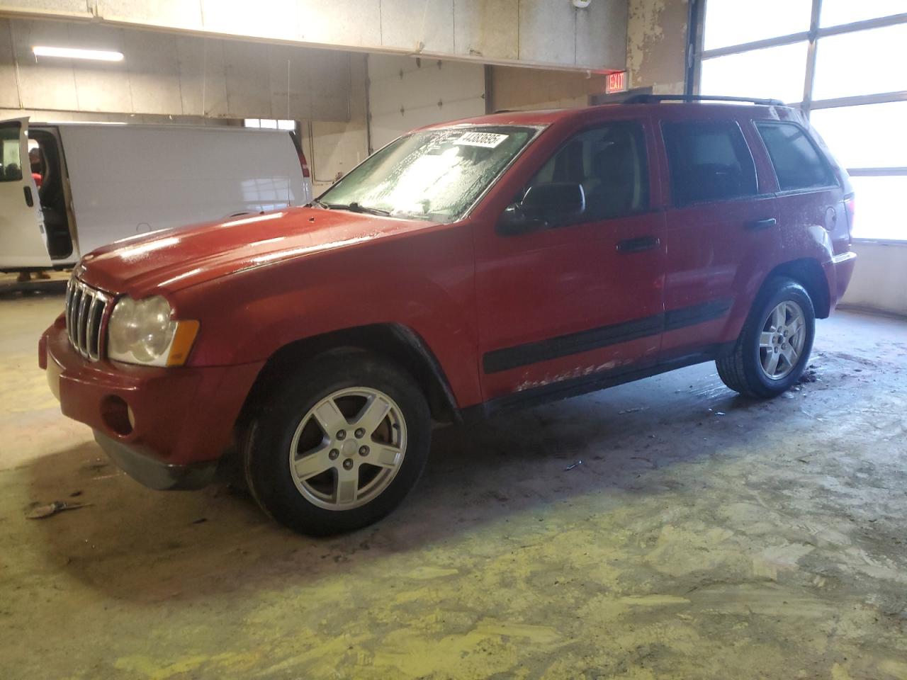2006 Jeep Grand Cherokee - Image 1
