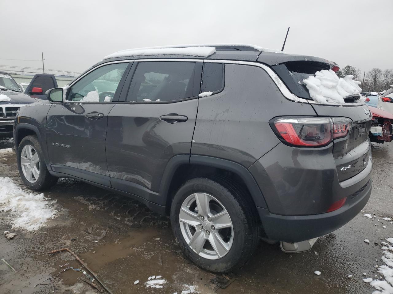 2022 Jeep Compass - Image 2