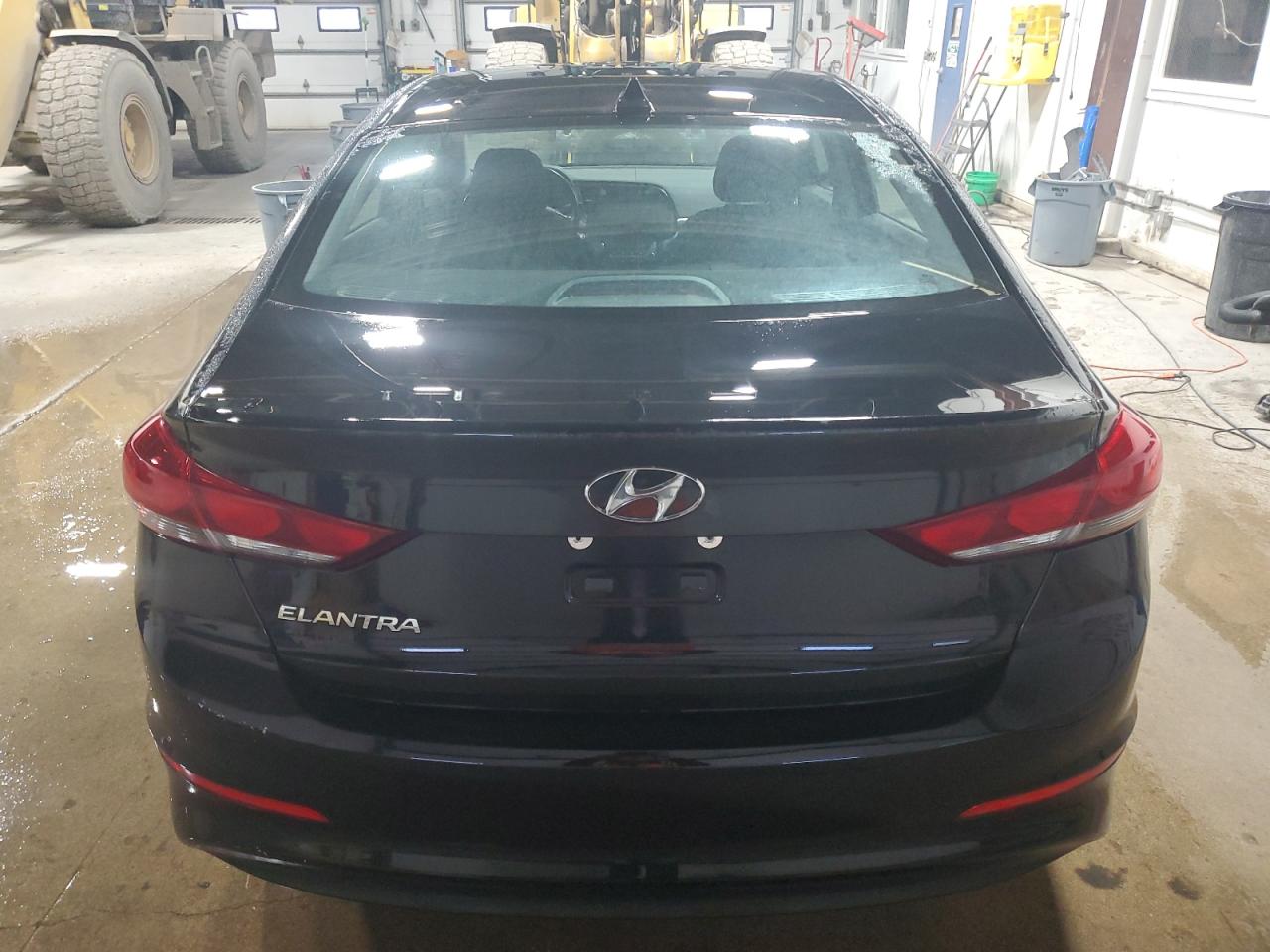 2017 Hyundai Elantra - Image 6