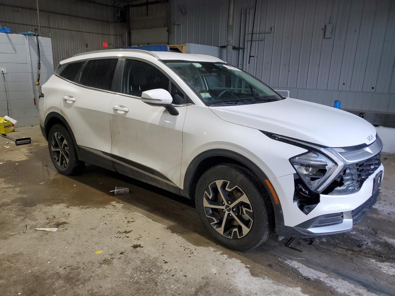2023 Kia Sportage - Image 4