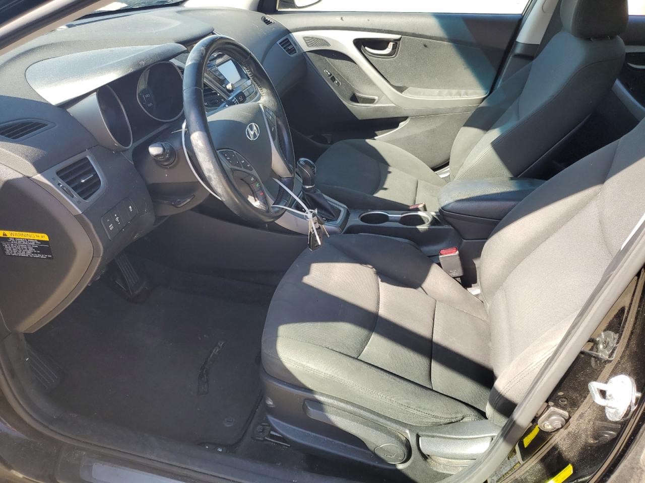 2015 Hyundai Elantra - Image 7