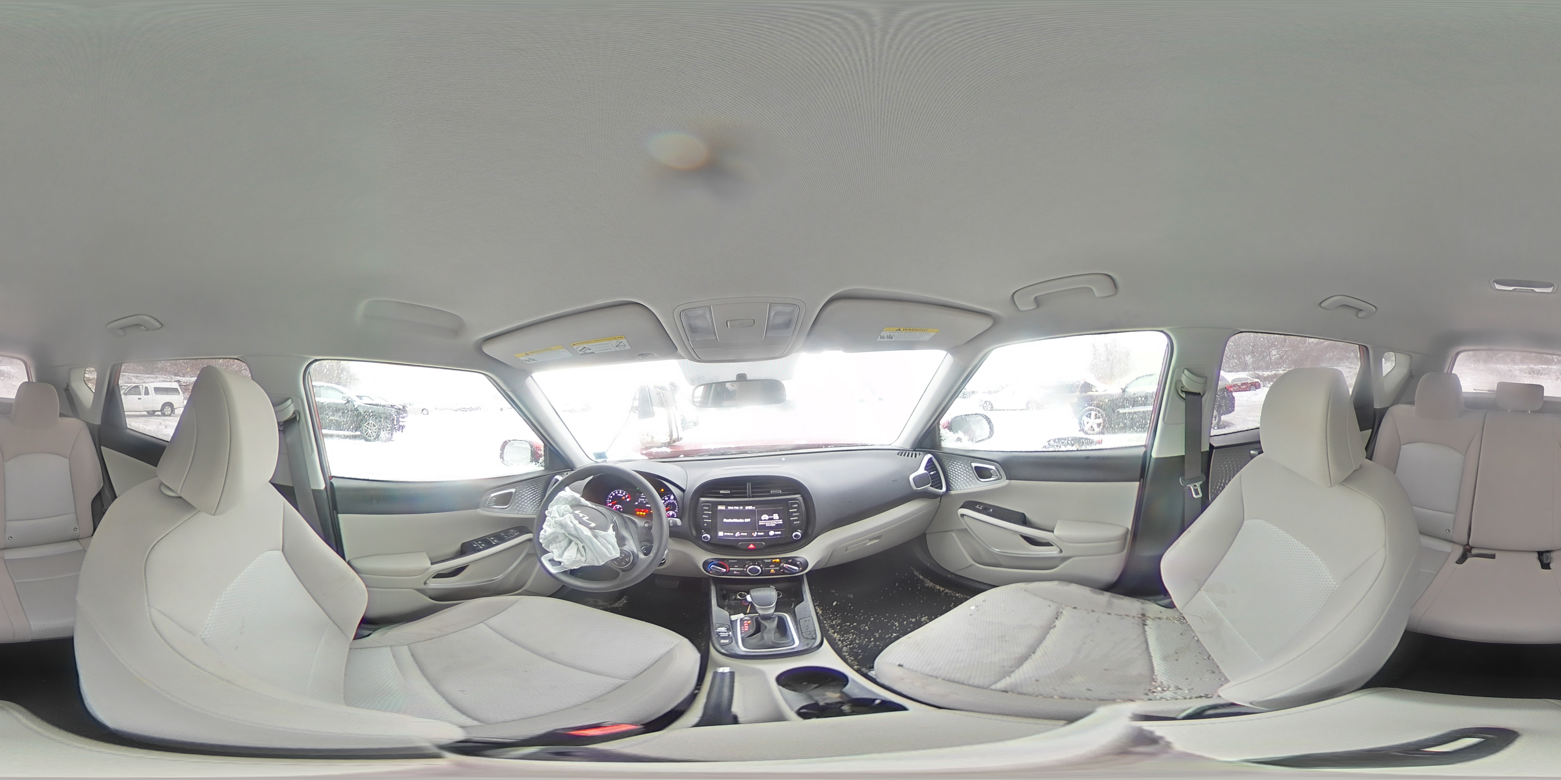 2022 Kia Soul - Image 14