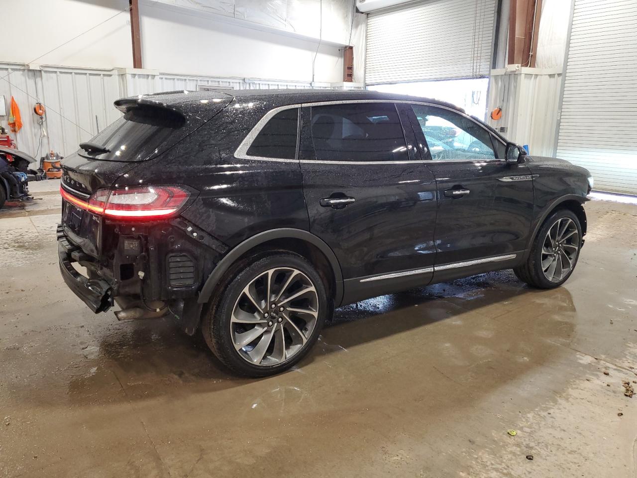 2020 Lincoln Nautilus - Image 3