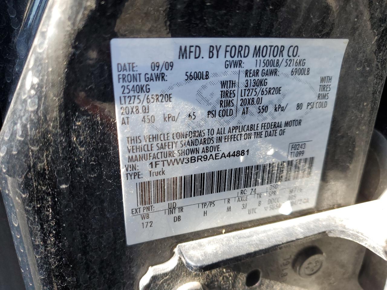 2010 Ford F350 - Image 12