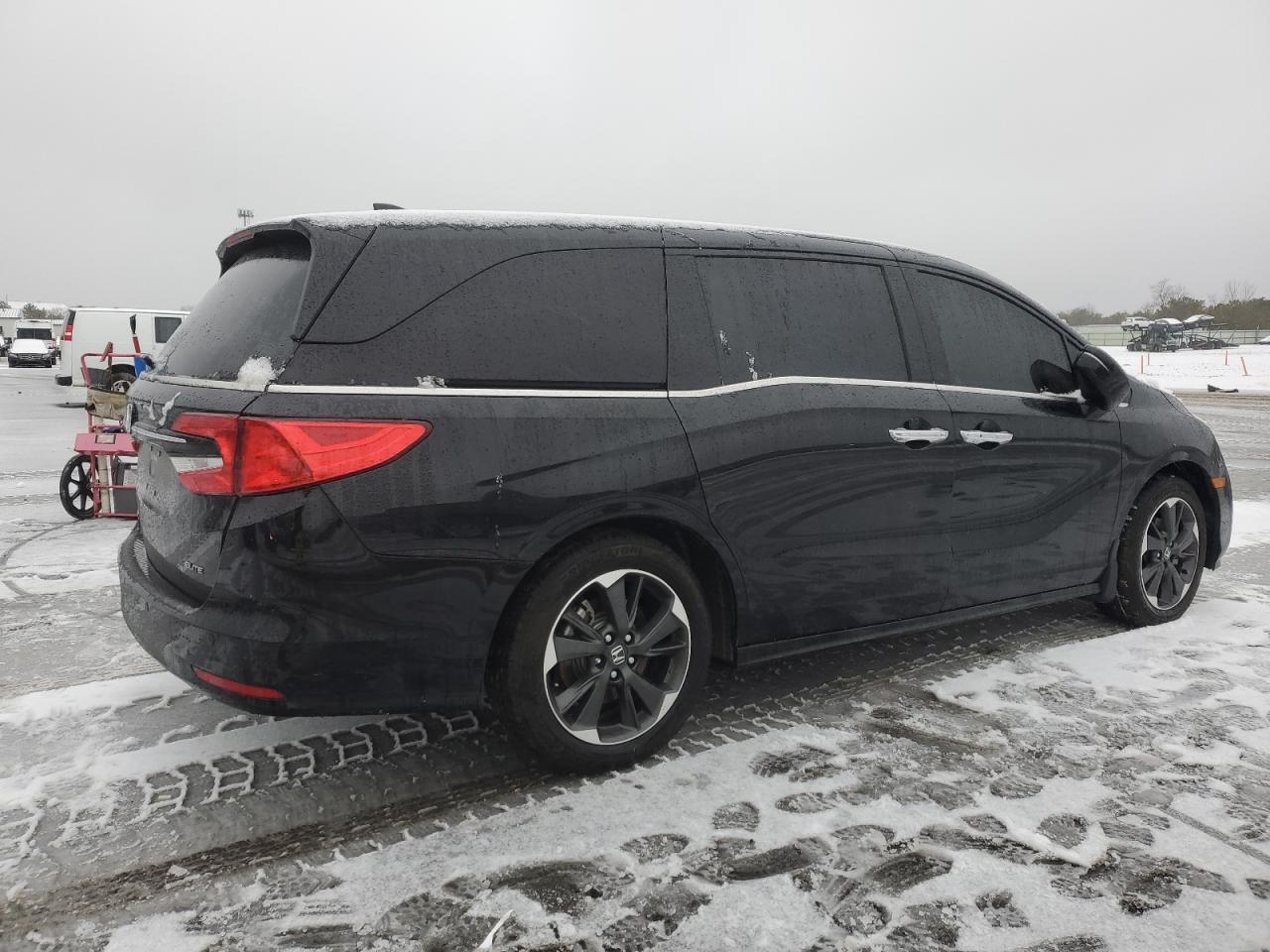 2024 Honda Odyssey - Image 3