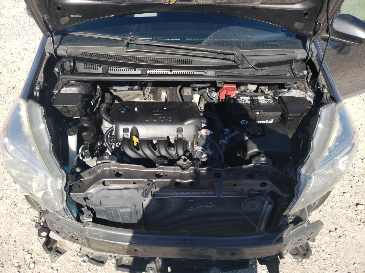 2012 Toyota Yaris - Image 11