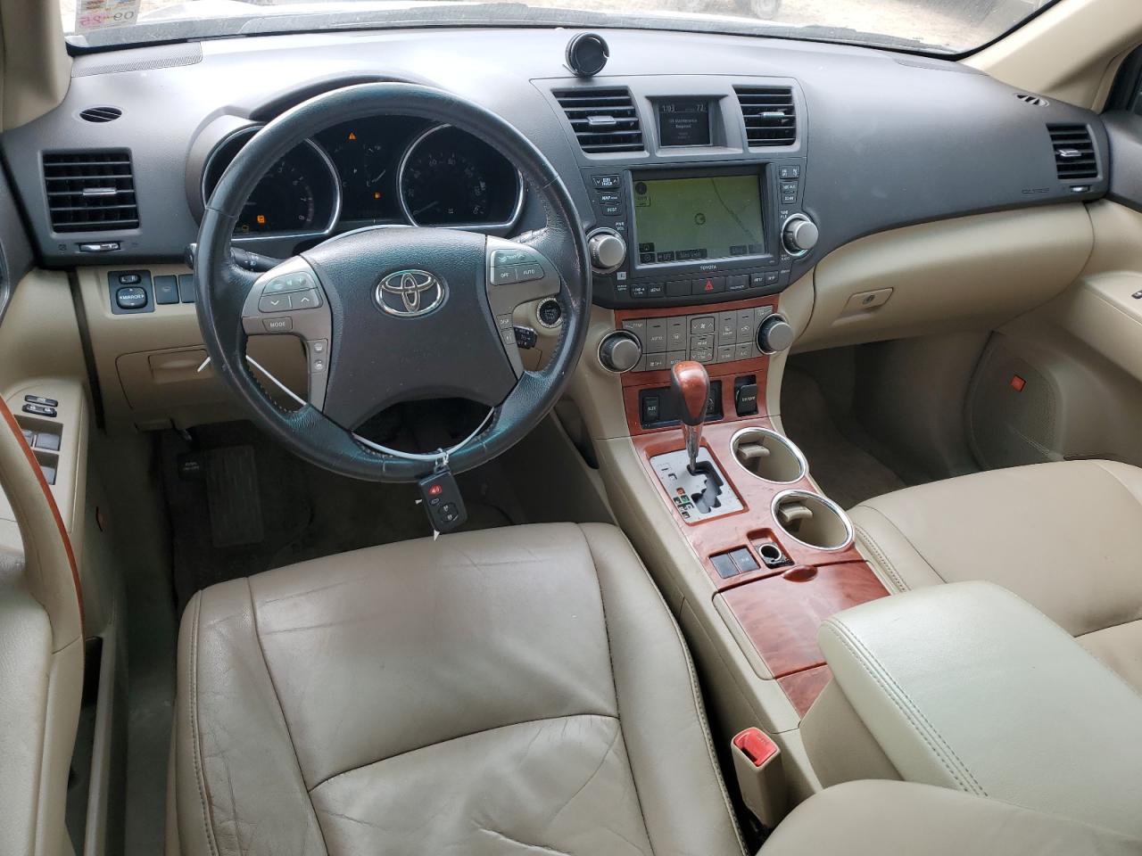2010 Toyota Highlander - Image 8