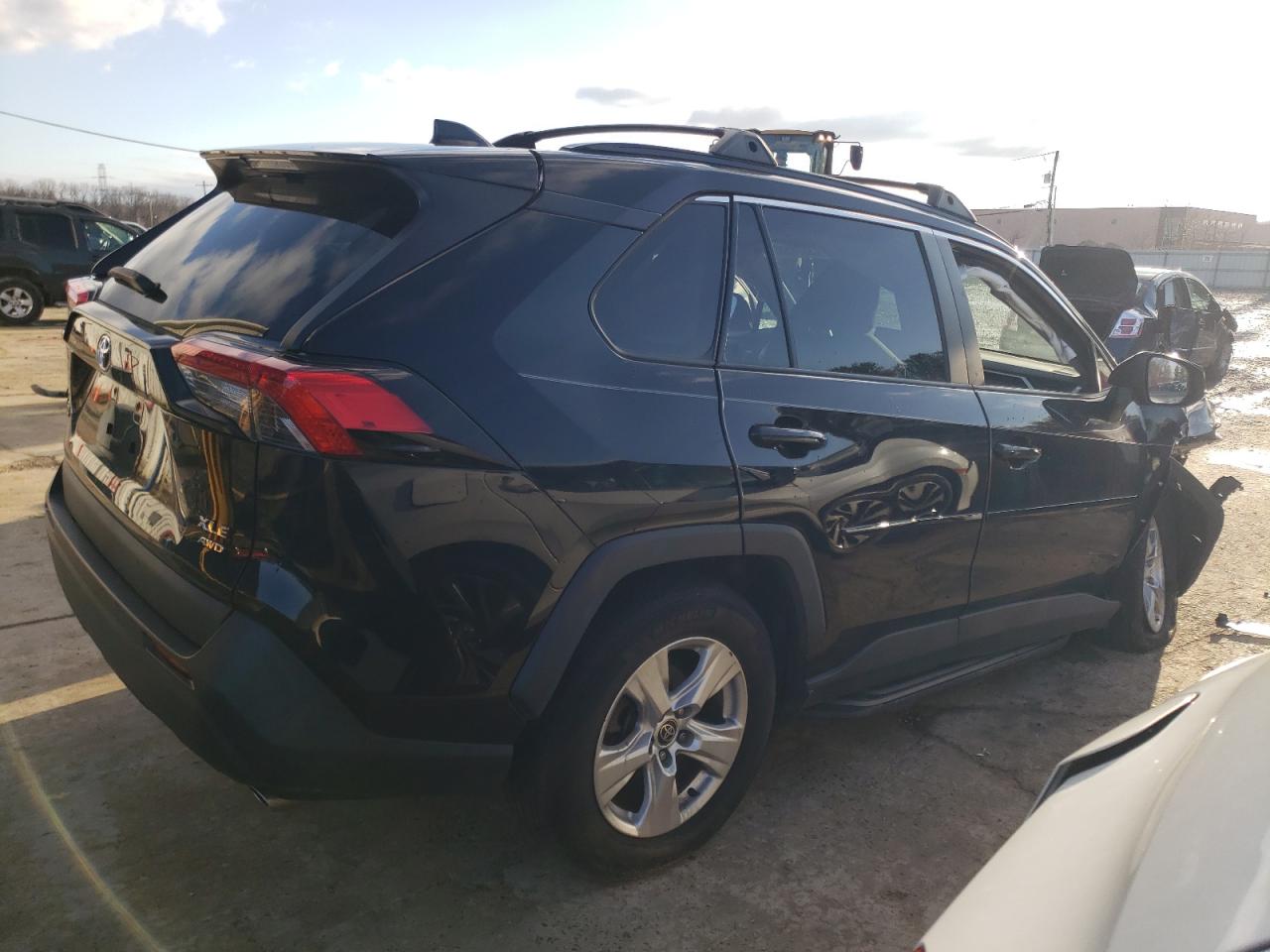 2021 Toyota RAV 4 - Image 3