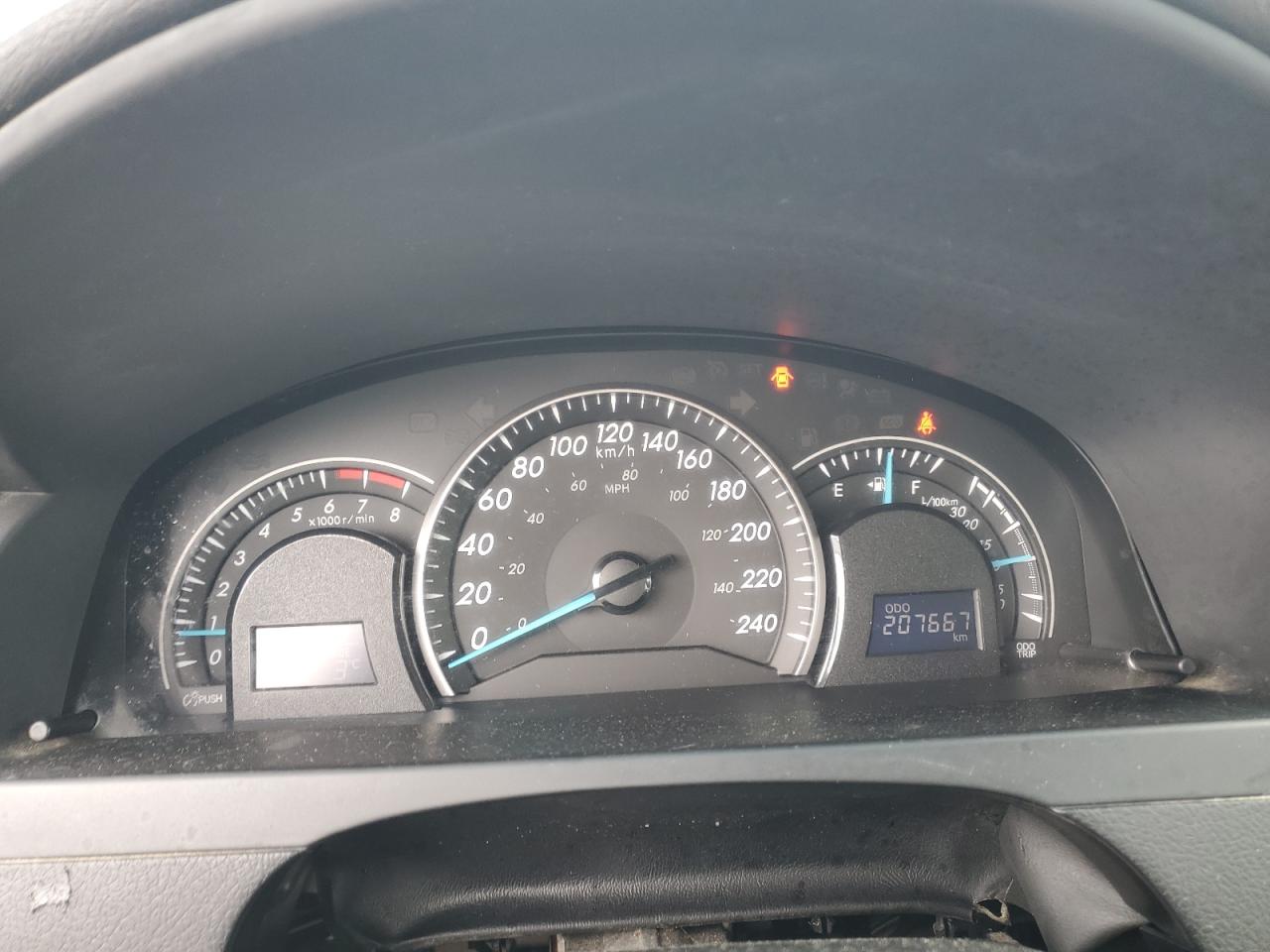 2014 Toyota Camry - Image 9