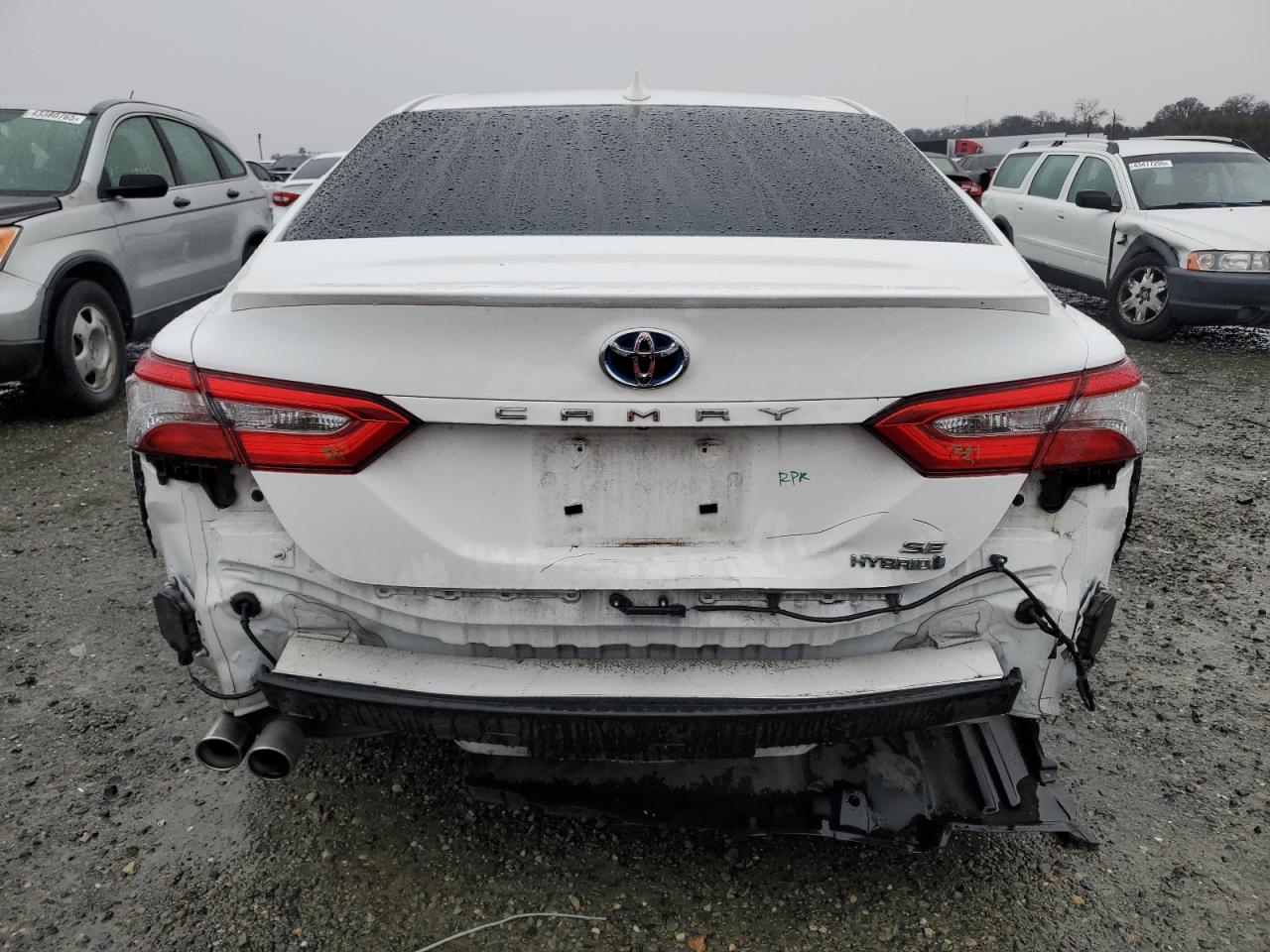 2018 Toyota Camry - Image 6